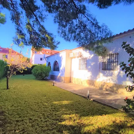 Casa Independiente Con Jardin, Terraza Y Barbacoa Albert Villas Holiday home *